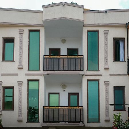 Hotel Aisi Kutaisi Esterno foto